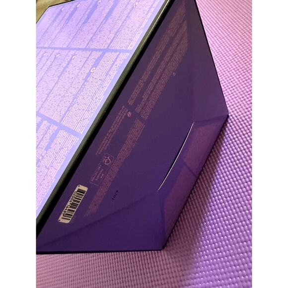 Benefit Cosmetics Advent Calendar Glam Cube 2025 New mascara, blush, makeup - Picture 6 of 7